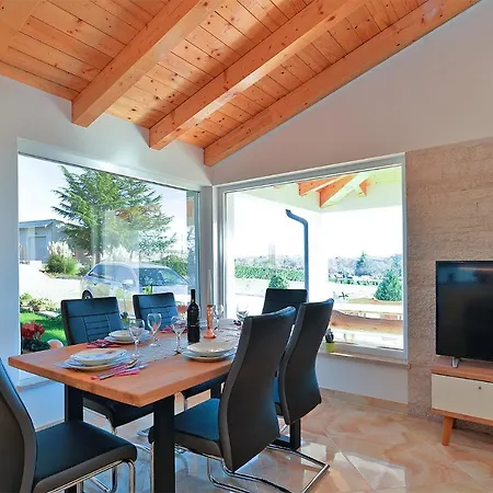 Tatil Evi House Roza 2065 Žminj