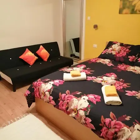 Feriehus House Roza 2065