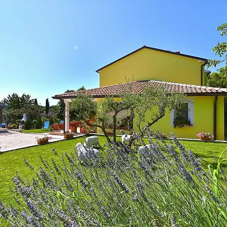 House Roza 2065 Nyaraló *