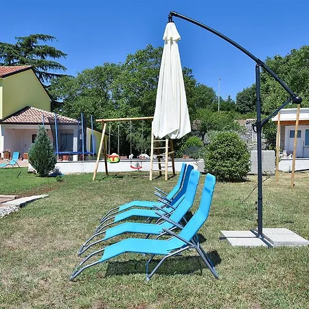 House Roza 2065