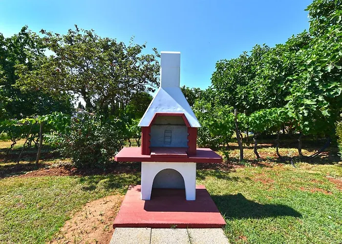 House Roza 2065 * Zminj