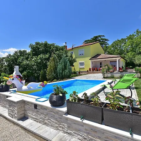 House Roza 2065 Dom wakacyjny