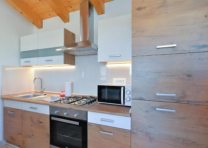 House Roza 2065 Vakantiehuis